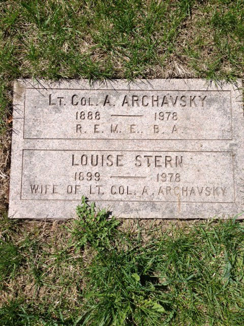 archavsky_grave.jpg